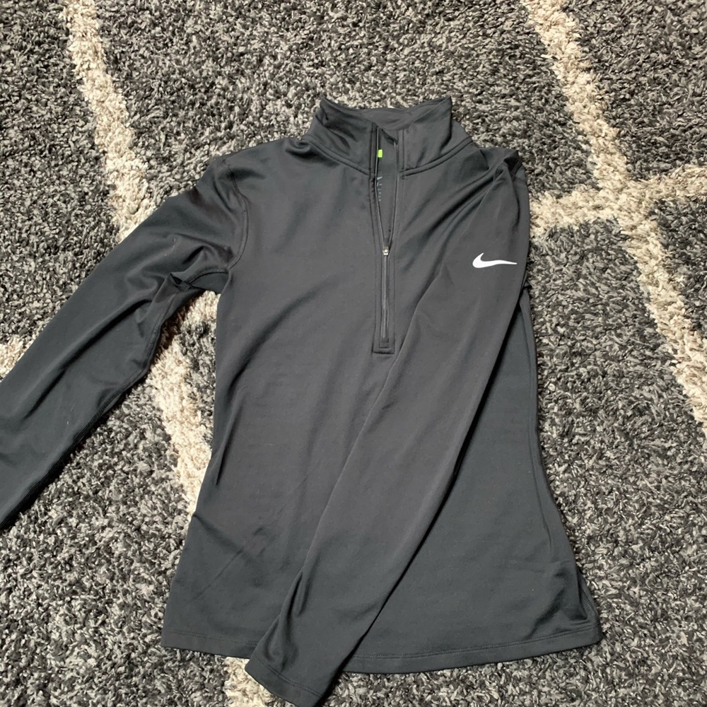 Never worn Nike half zip workout top
